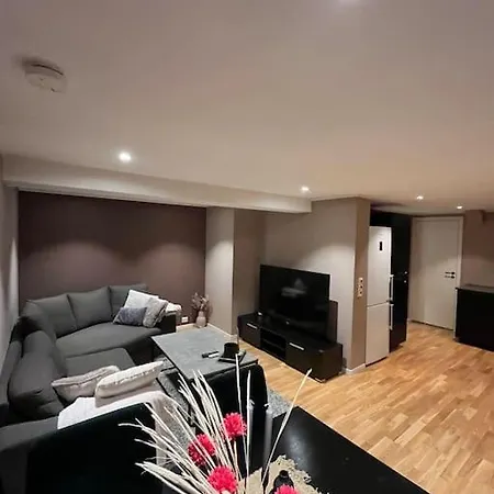 Kraemer Apartment *